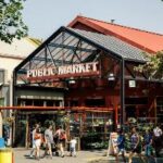 Một ngày trên đảo Granville ở Canada: Những hoạt động không thể bỏ qua